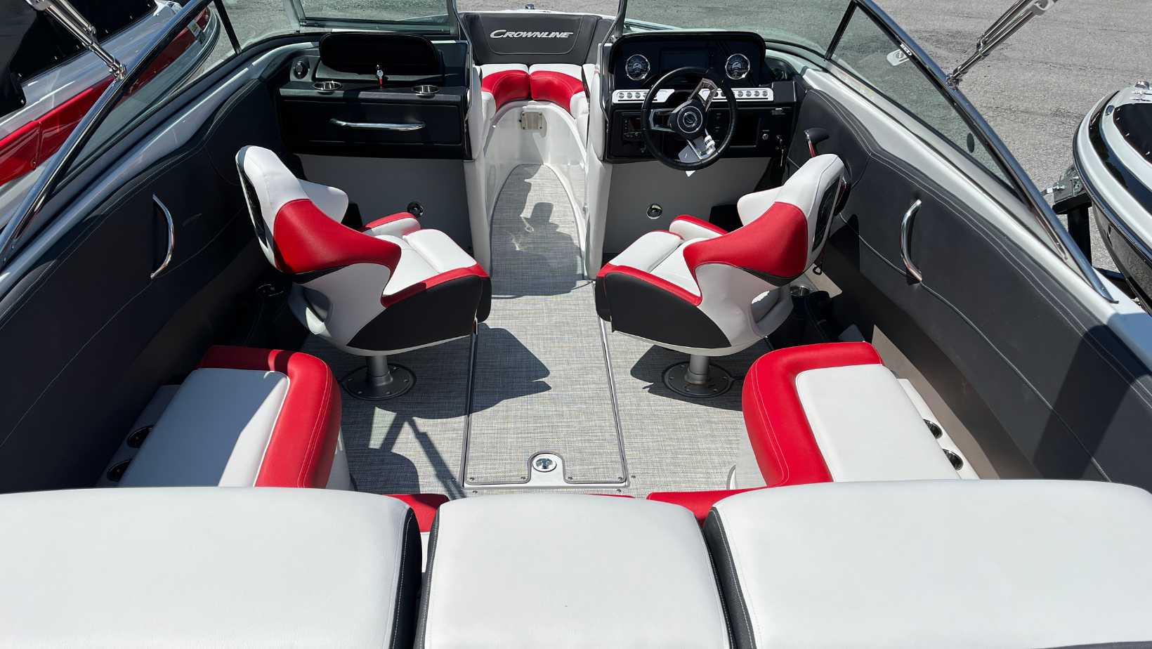 2024 Crownline 240 SS - Photo 7